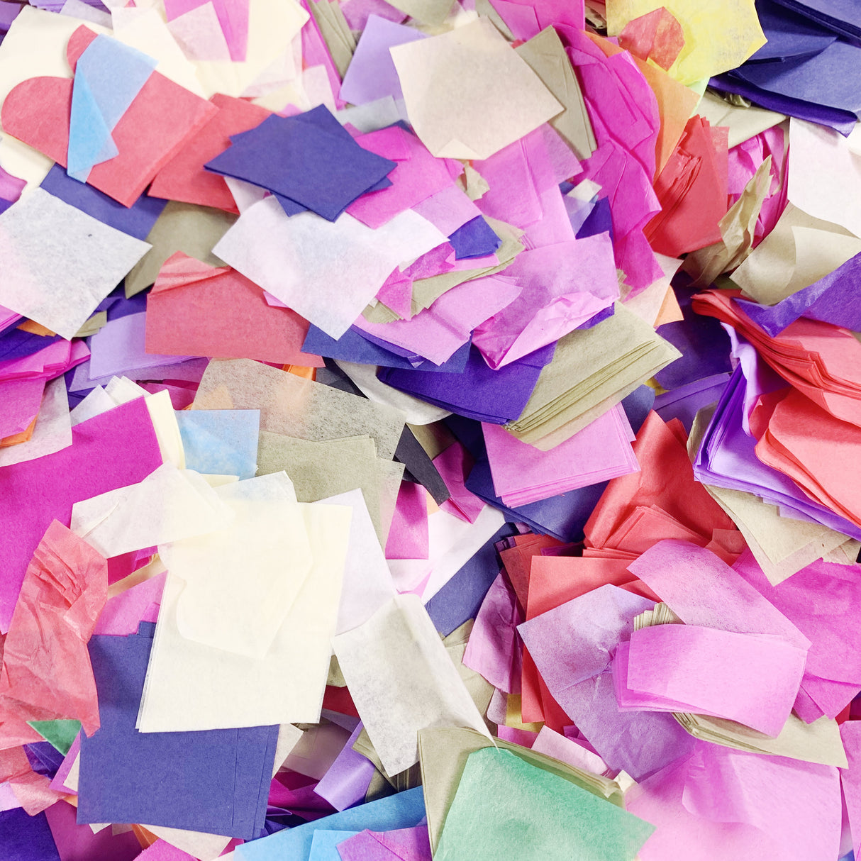 TISSUE PAPER CONFETTI